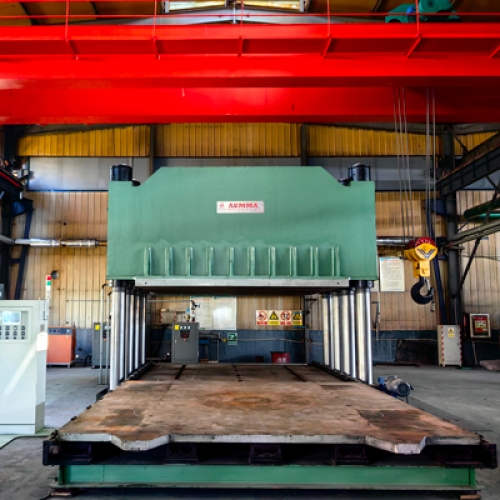 超大型平板硫化机 - 大型橡胶制品成型的卓越之选